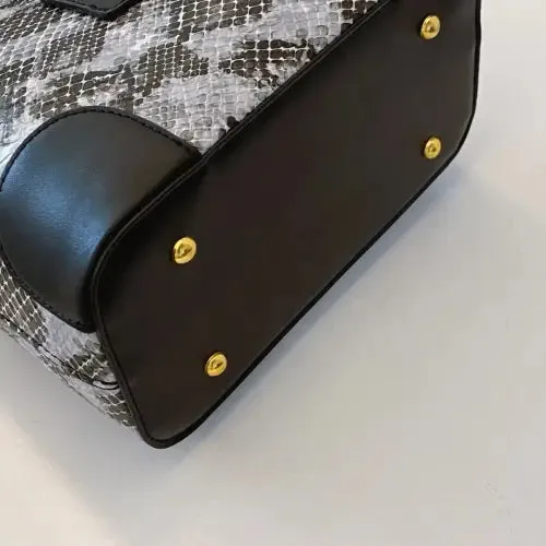 Sleek Leather Snakeskin Print Crossbody Bucket Bag