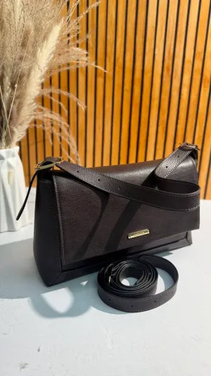 Stylish Leather Bag for the Business Woman
