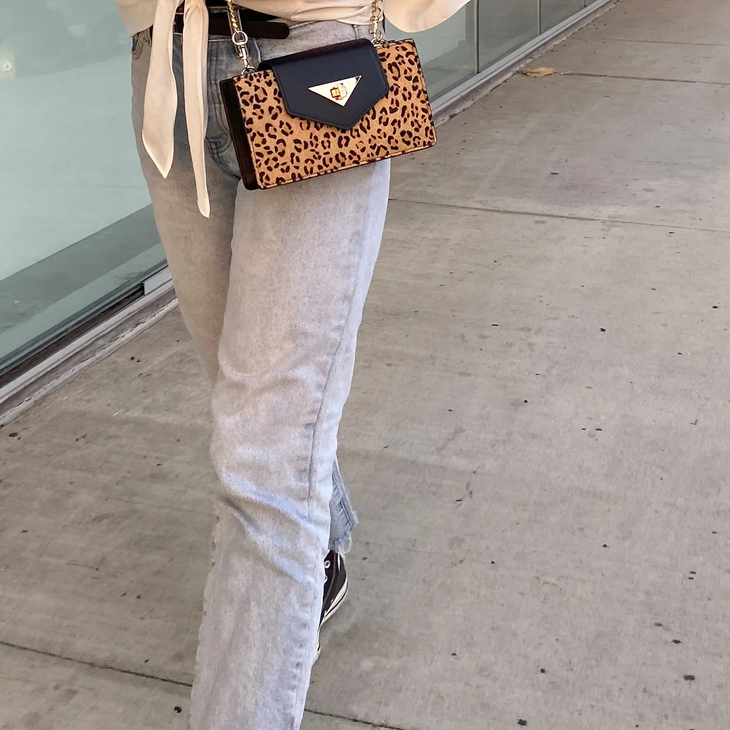 SUSU Mini Crossbody Bag Small Leather Leopard Black Purse Wristlet Women's Handbag