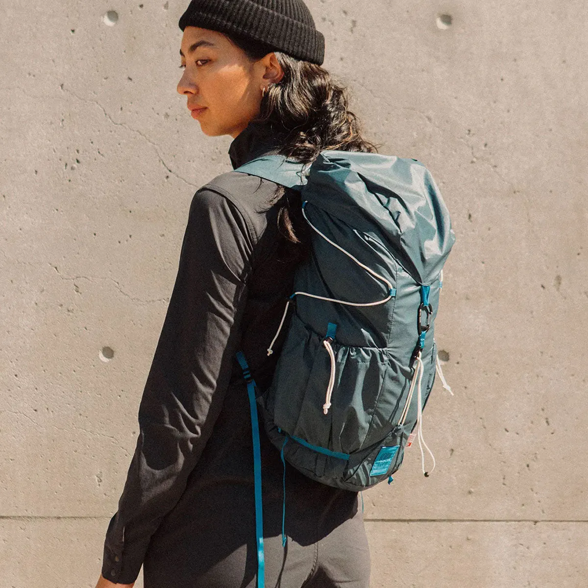 Topo Designs : TopoLite Cinch Pack 16L : Pond Blue