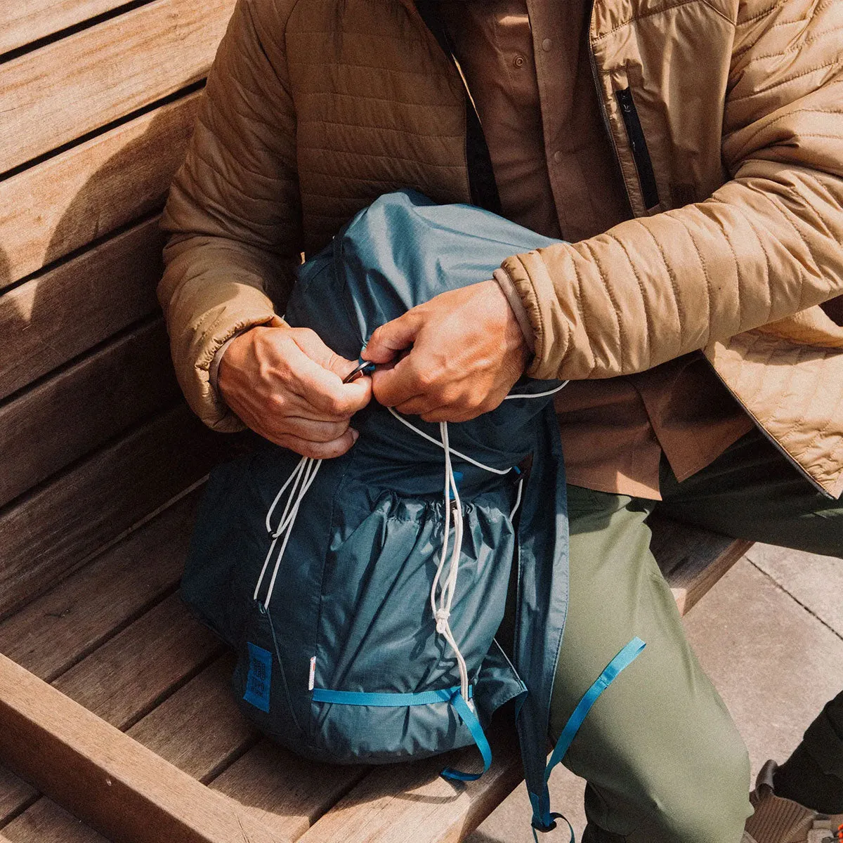 Topo Designs : TopoLite Cinch Pack 16L : Pond Blue