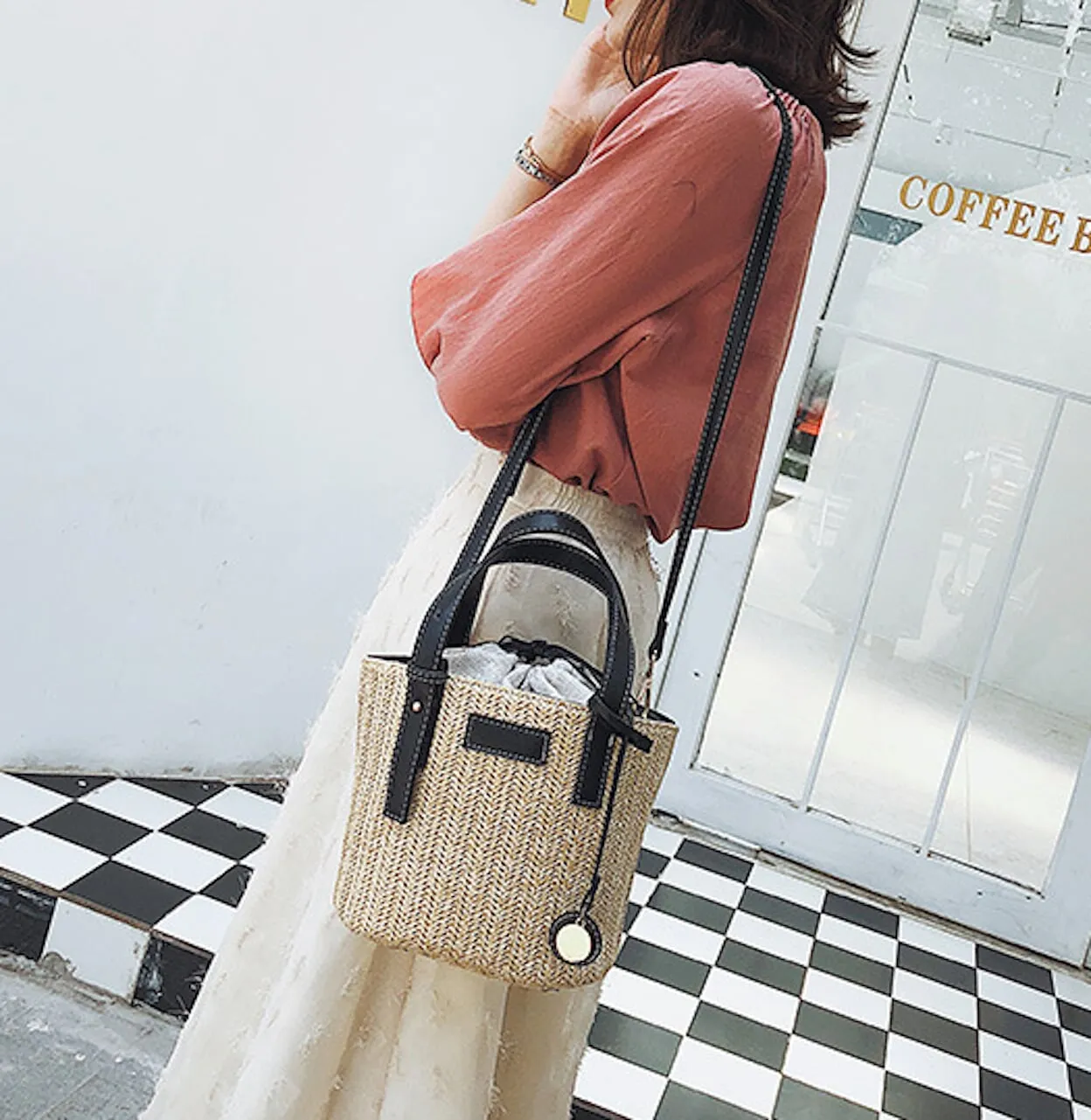 Vegan Leather Handled Straw Shoulder Bag