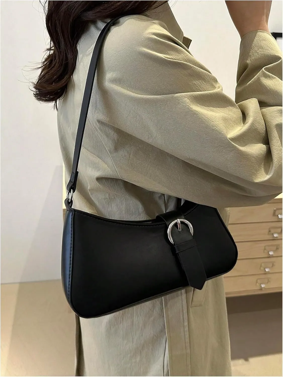 Verdusa Women's Buckle Zipper Crescent Shoulder Handbags Vintage Top Handle Underarm Bags