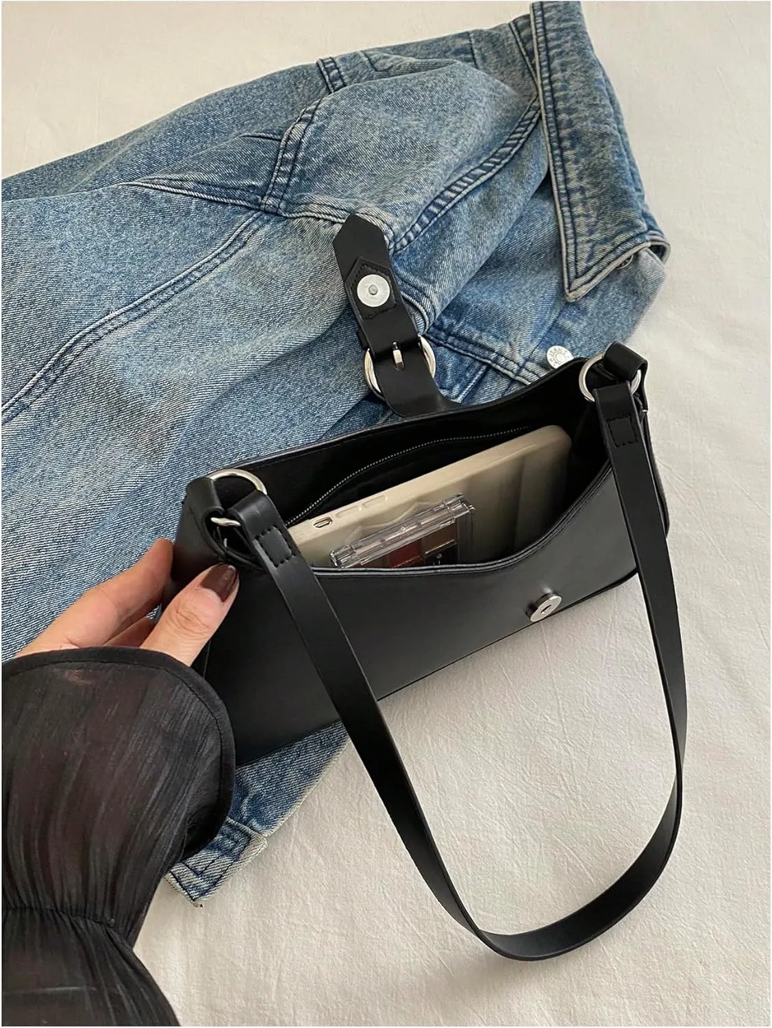 Verdusa Women's Buckle Zipper Crescent Shoulder Handbags Vintage Top Handle Underarm Bags