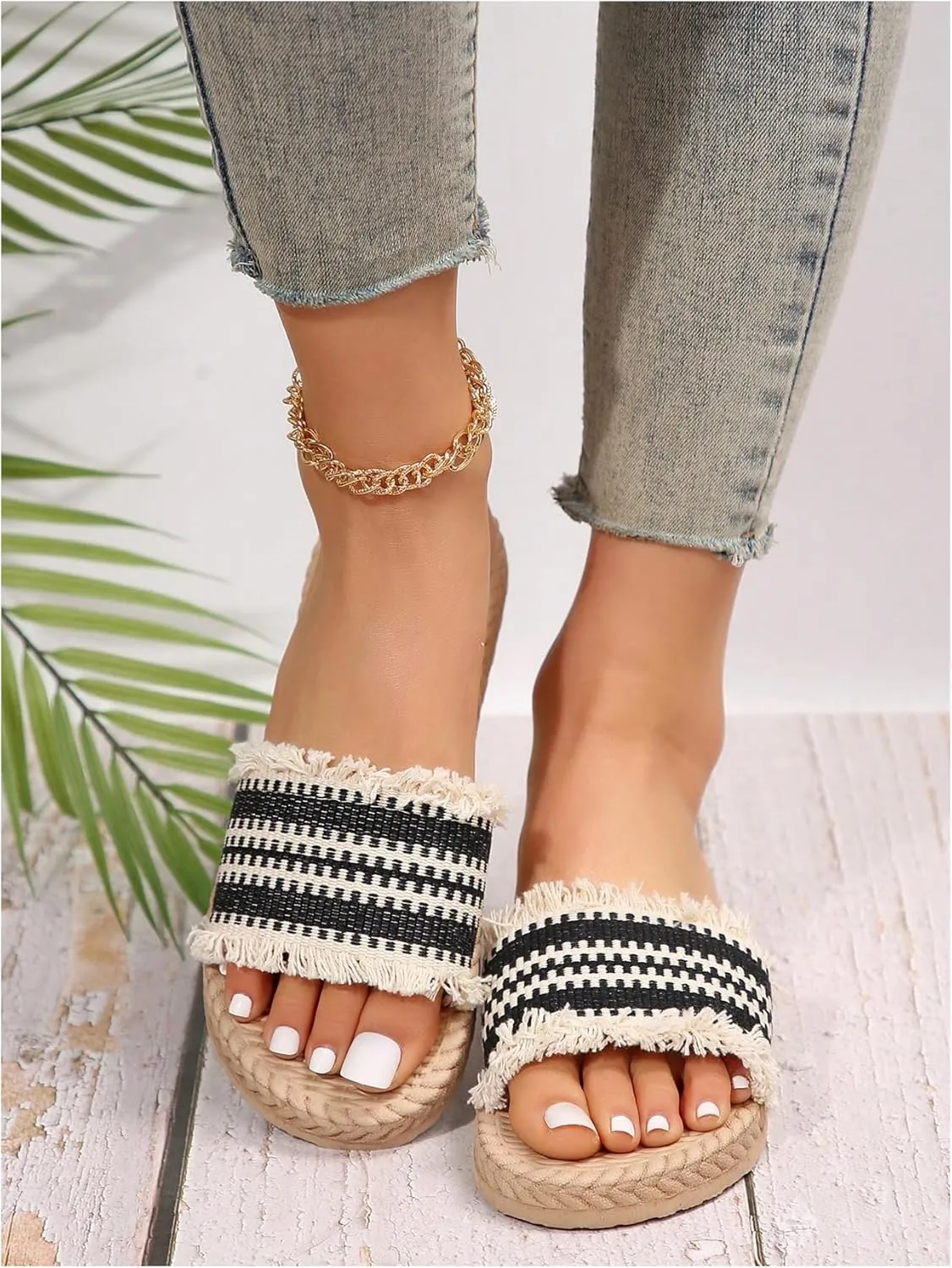 Verdusa Women's Open Toe Fringe Sandals Slip On Outdoor Boho Beach Slides