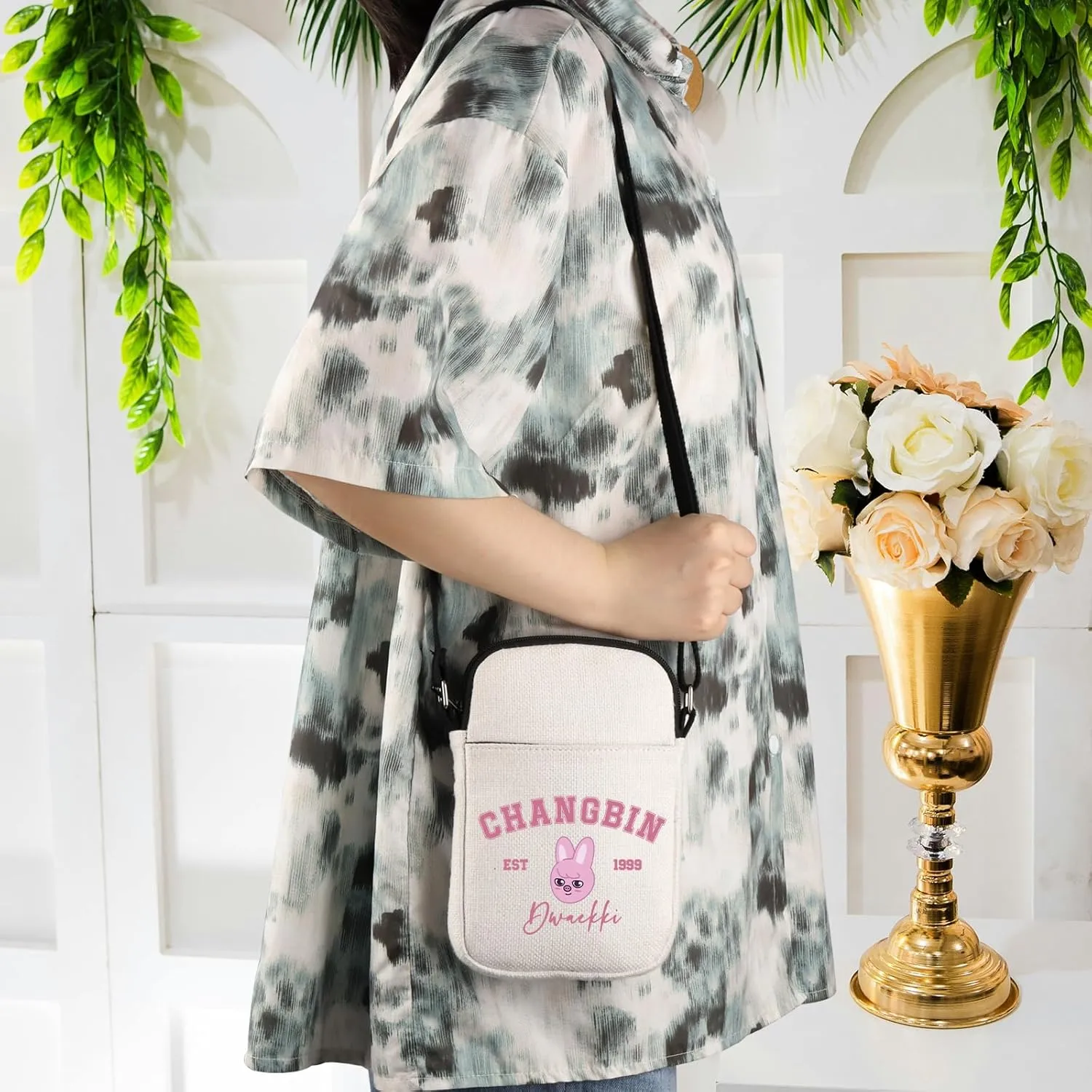 WCGXKO Korean Pop Gift Korean Group Merch Boys Group Est 1999 Dwaekki Crossbody Bag for Pop Music Lover