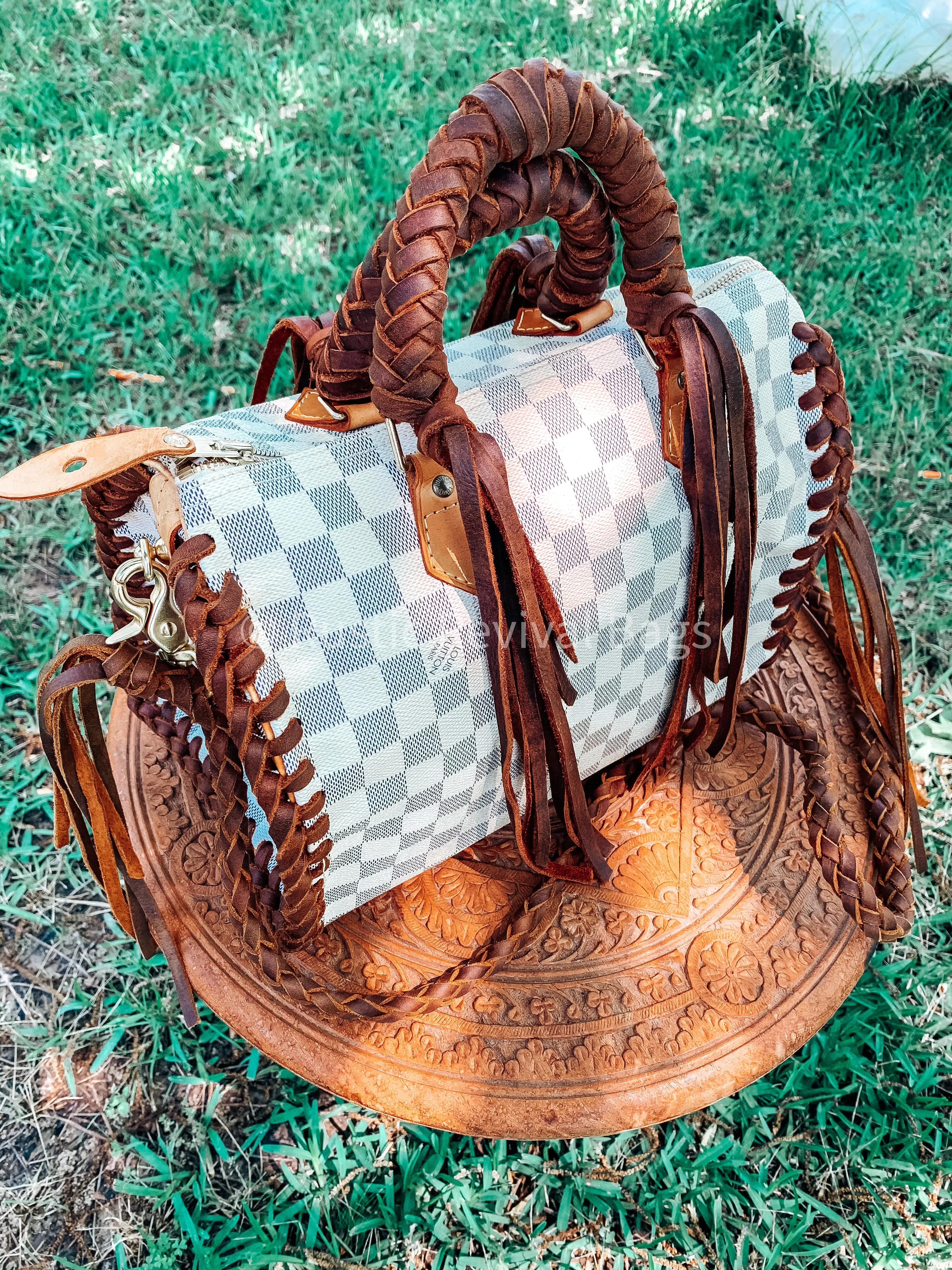 White Sarah Arm Bag