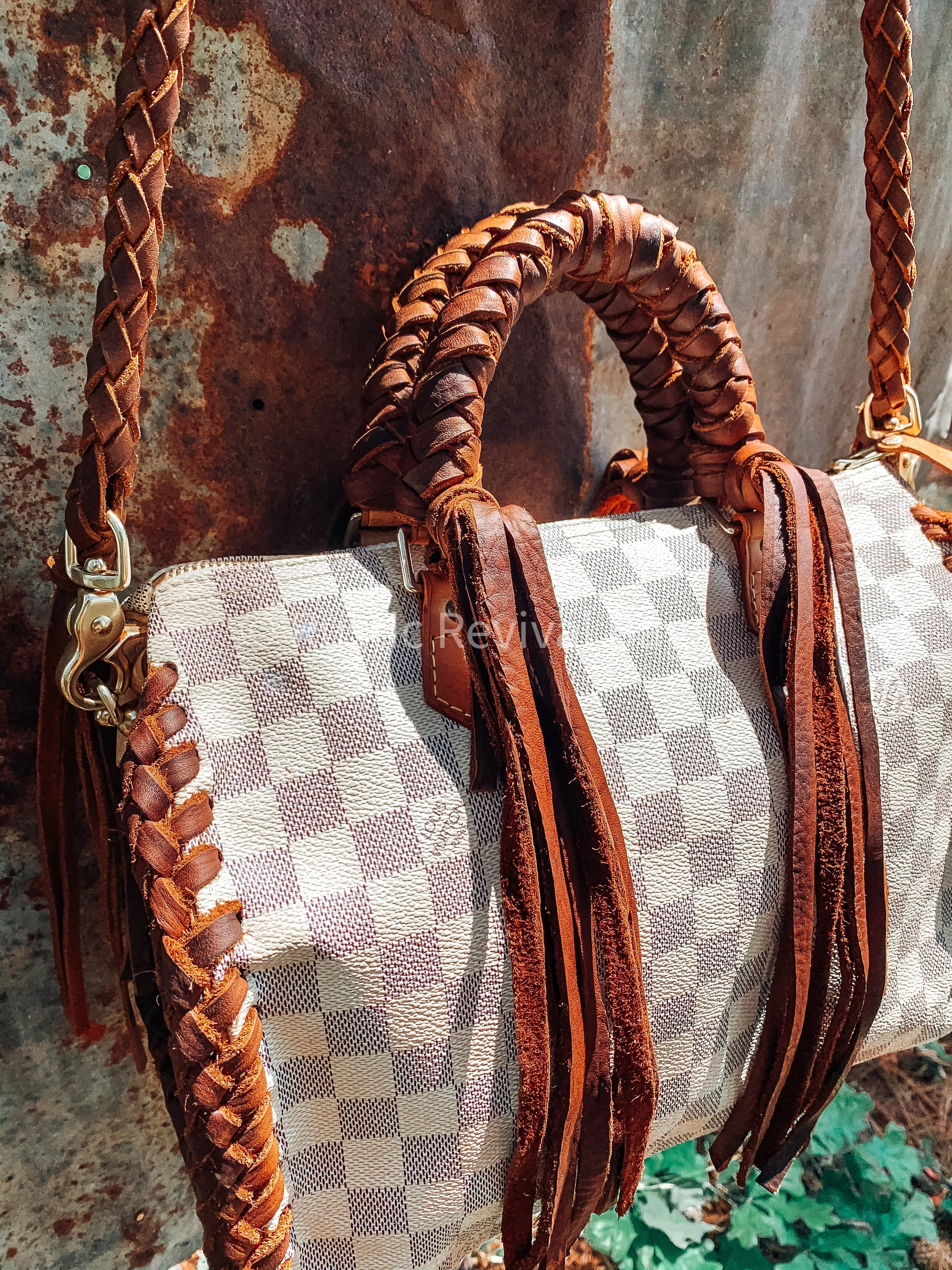 White Sarah Arm Bag