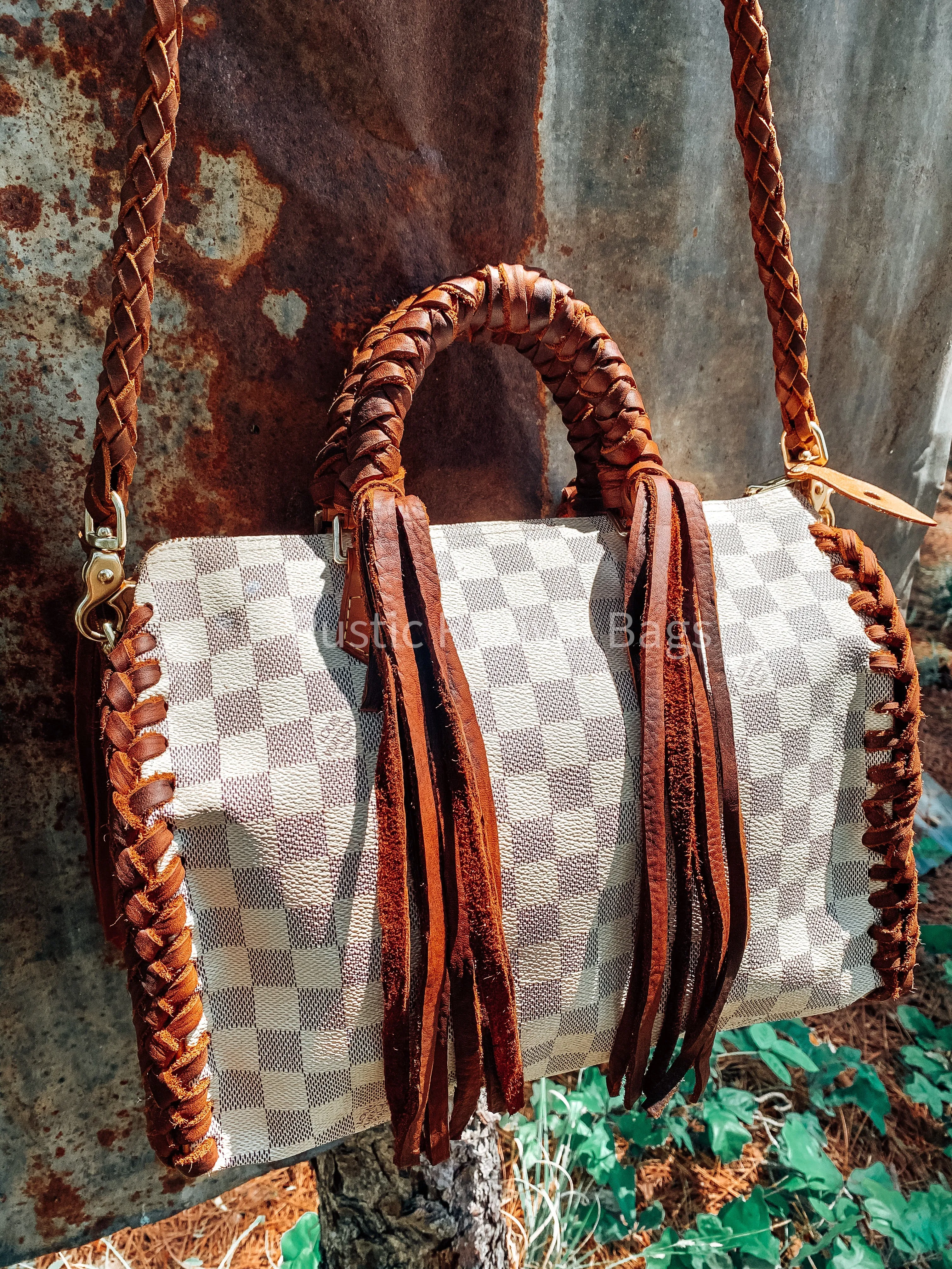 White Sarah Arm Bag