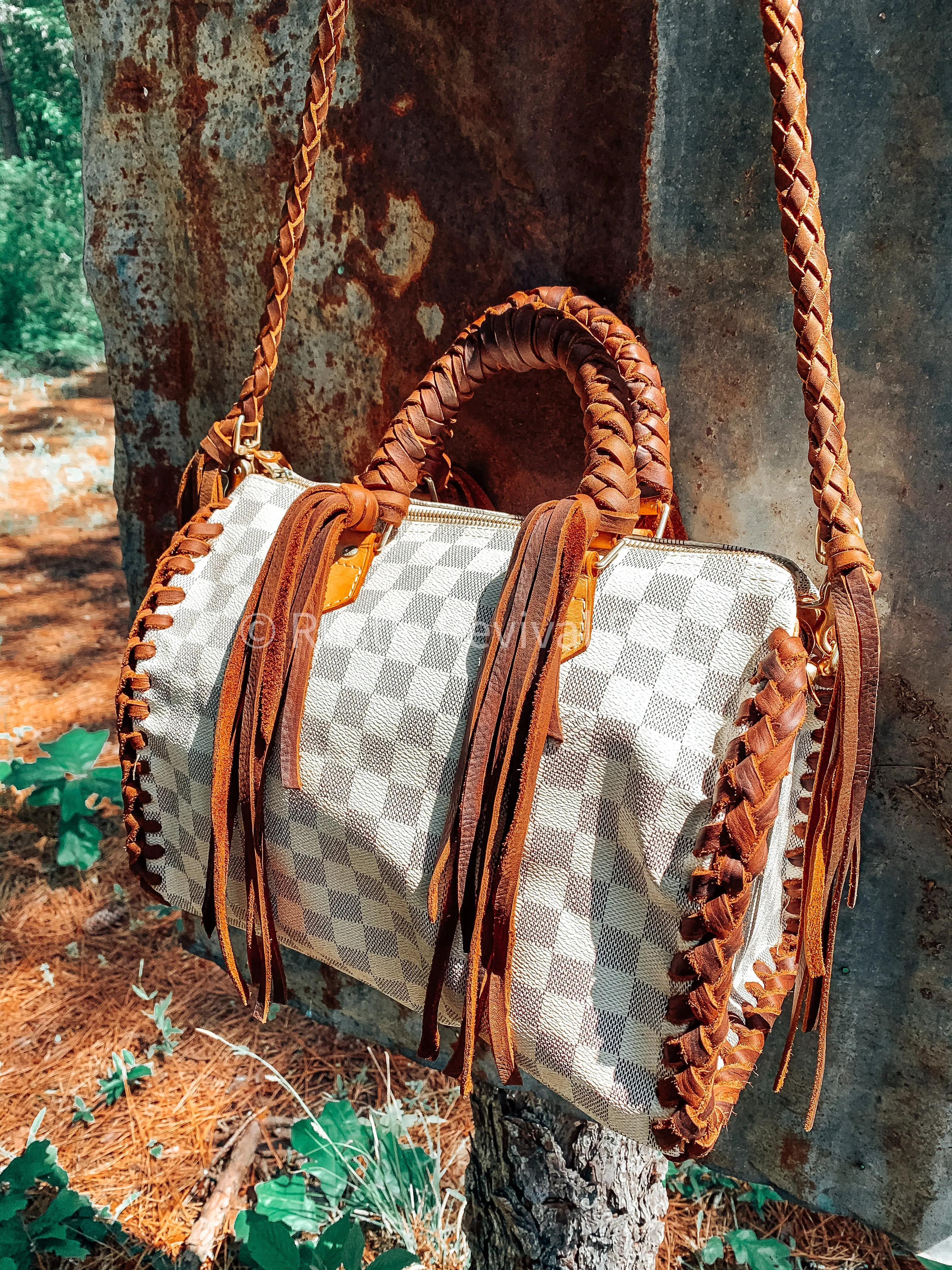 White Sarah Arm Bag